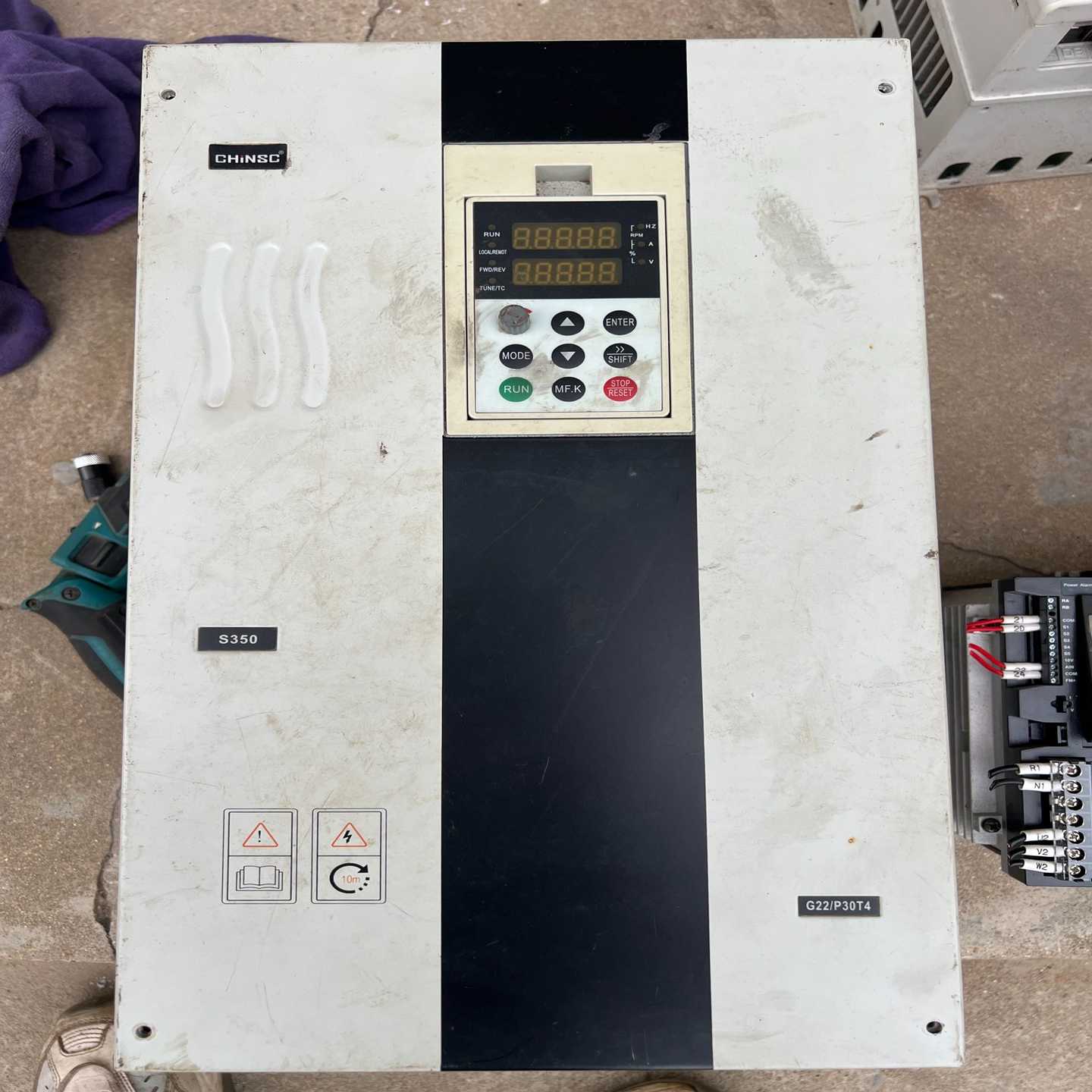 S350-G22/P30T4-X 一台，成色可以，功能包（佳毅工控）