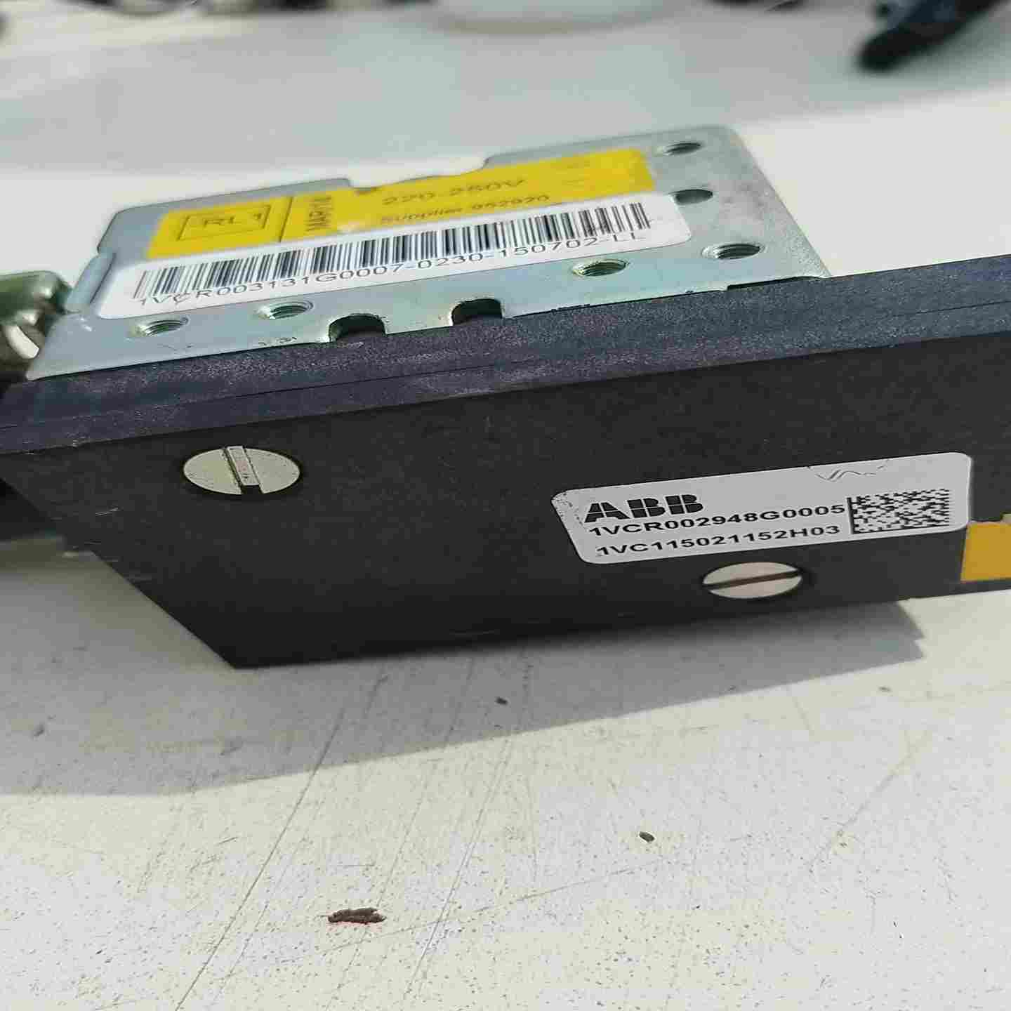 议价ABB合闸闭锁电磁铁新VD4y物料号：九新1VCR0031现货/维修