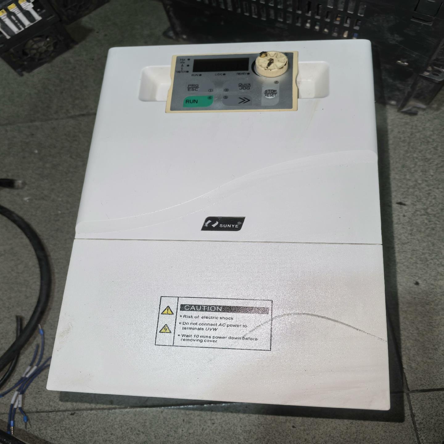 SUNYE日业变频器  功能  E500-4T0(德峰商行）