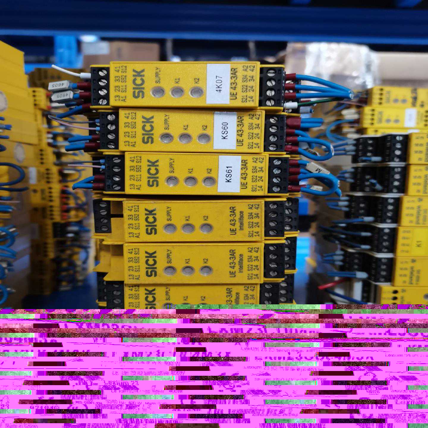 议价产品施耐德 LXM23CU04M3X、LXM23CU07M3X伺