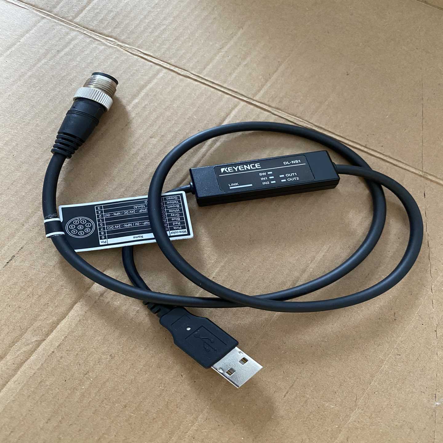询价DL-NS199新基恩士传感器，实物图，的带走