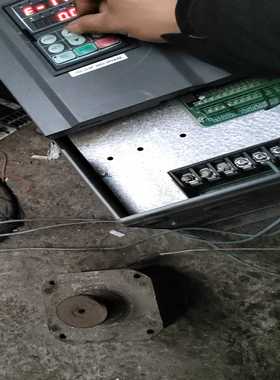 伟创AC60-T3-015G/018P变频器，件，没有面~询价