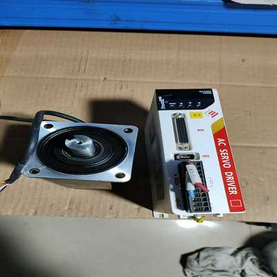 松下伺服驱动器MADHT1507NB4，全新未使用，包装完整--议价商品