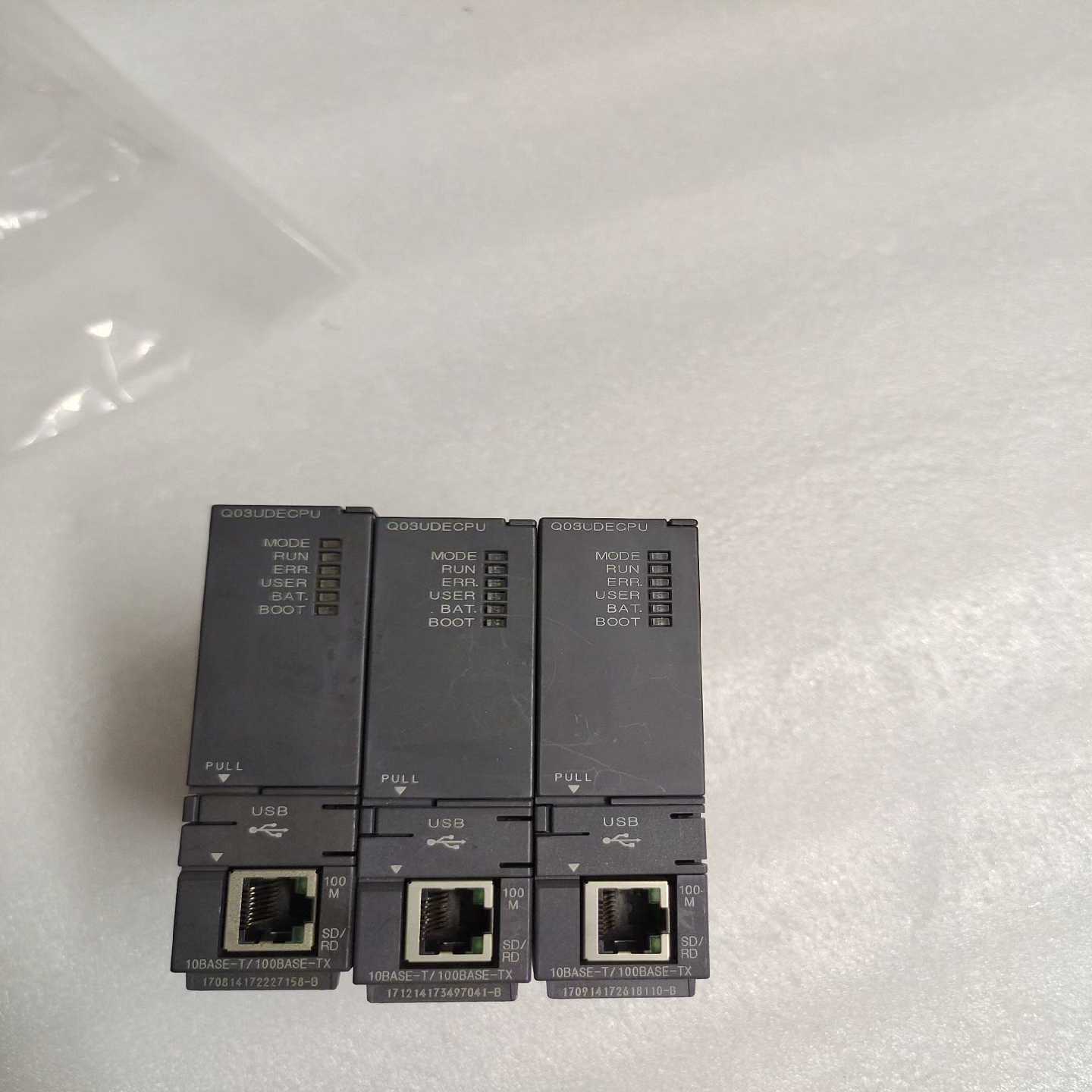 Q03UDECPU，成色如图，功能，序列号17开头的~询价