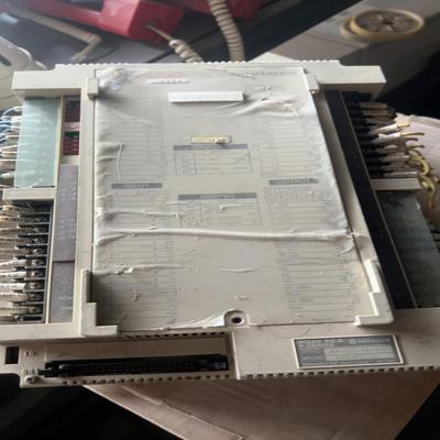 日立HIZAC注塑机P-250E系列--议价商品