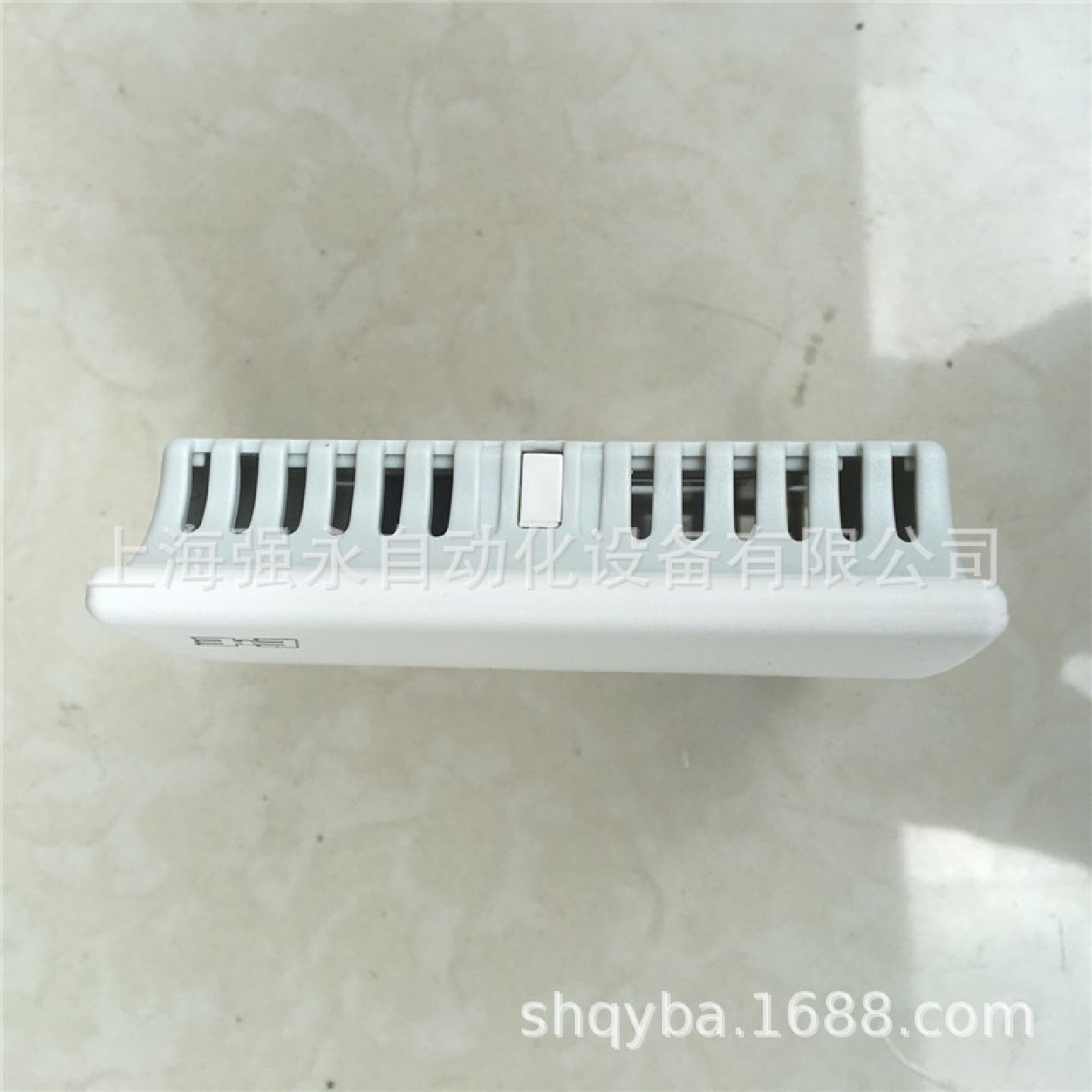 奥地利EEEE10-M1A6D1EE10-M1A3D1带显示室内壁挂温湿度传感器