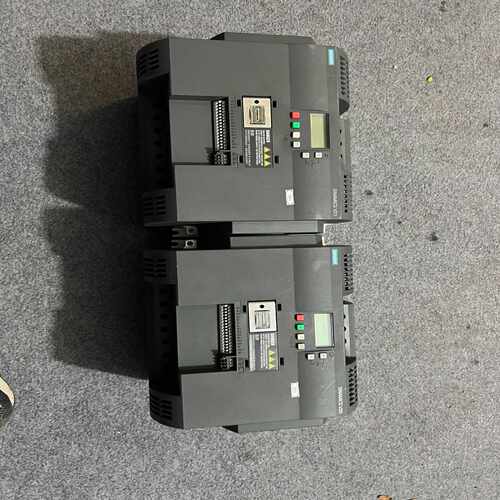 询价~6SL3210-5BE27-5UV0变频器，两台实物拍