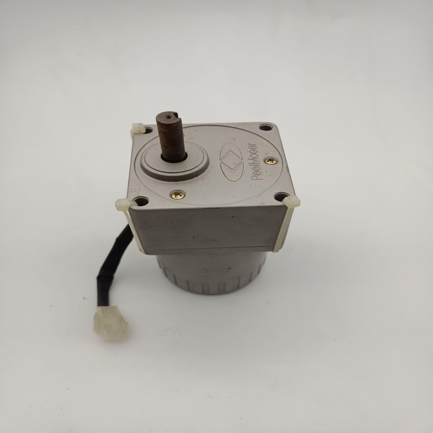 拆机PEEIMOGER电机M-3RK15N-C减速机G-3N36-K现货实物图