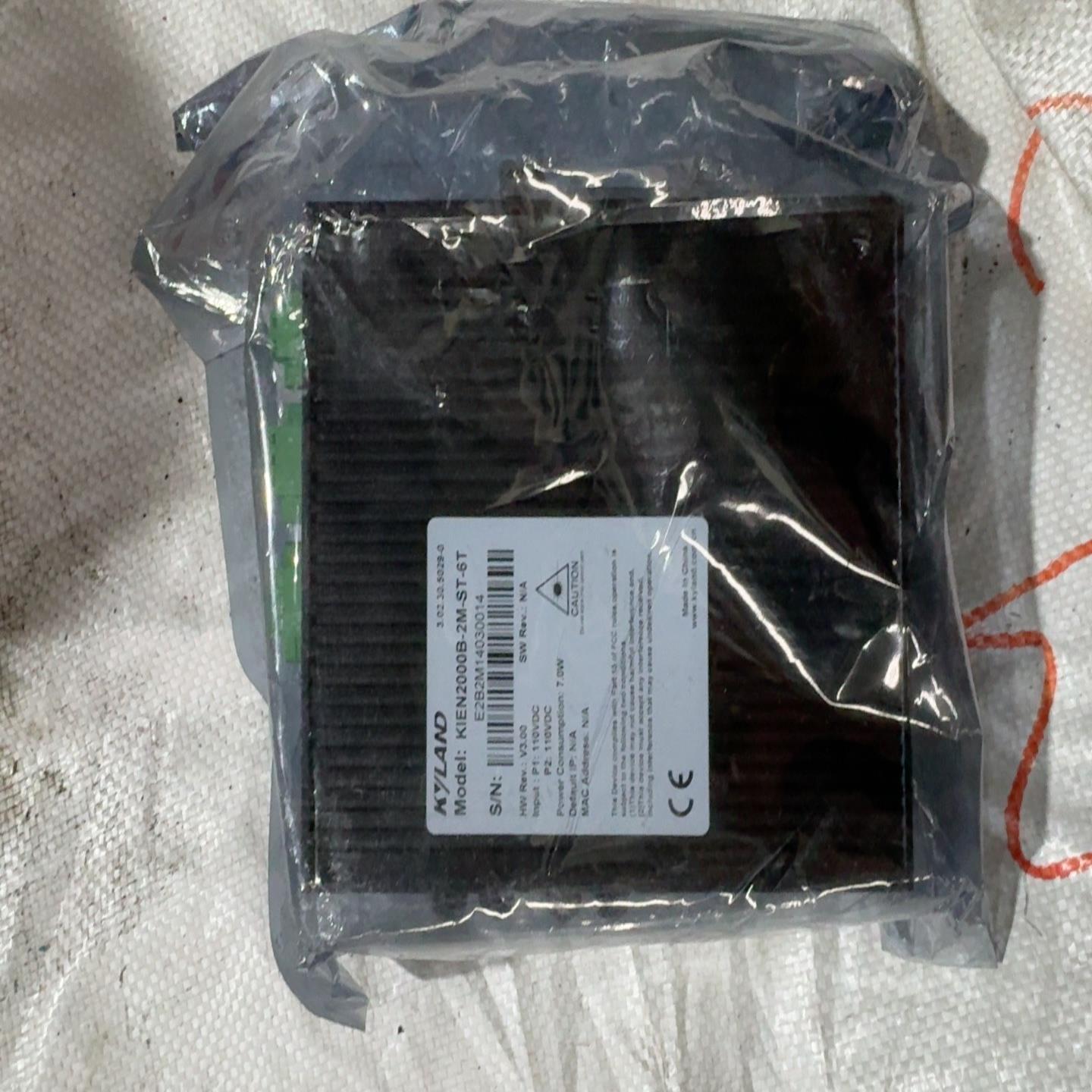 询价全新东士交换机KIEN2000B-2M-ST-6T全新带包装