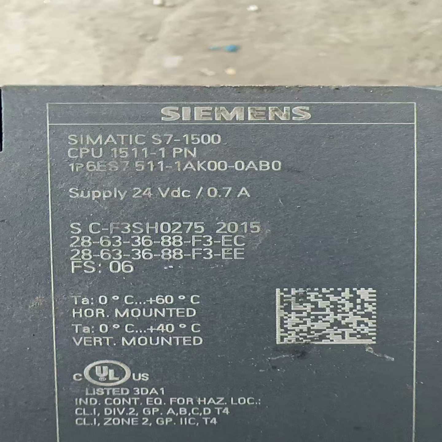 咨询-6ES7511-1AK00-0AB0外壳火烤了一下功