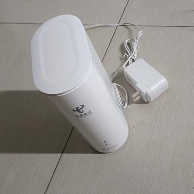 中兴WiFi6边缘路由器。产品型号：G1610，成色如图，--议价商品