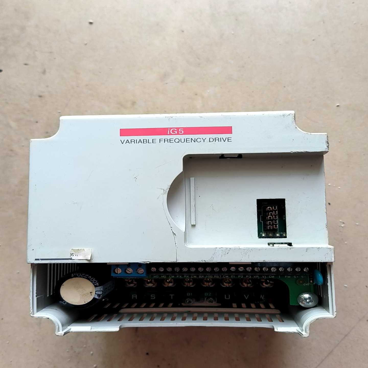 LS变频器 SV015IG5-4    实物图片  没有面板~询价