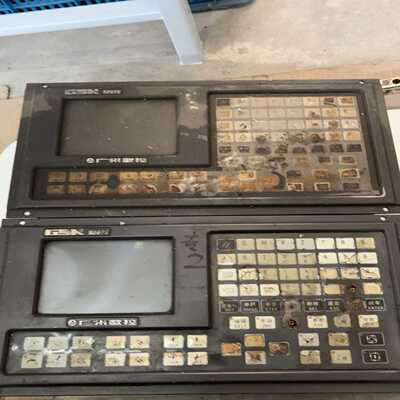 GSK928TC数控系统，实物如图，成色有明显使用痕迹。拆机~议价