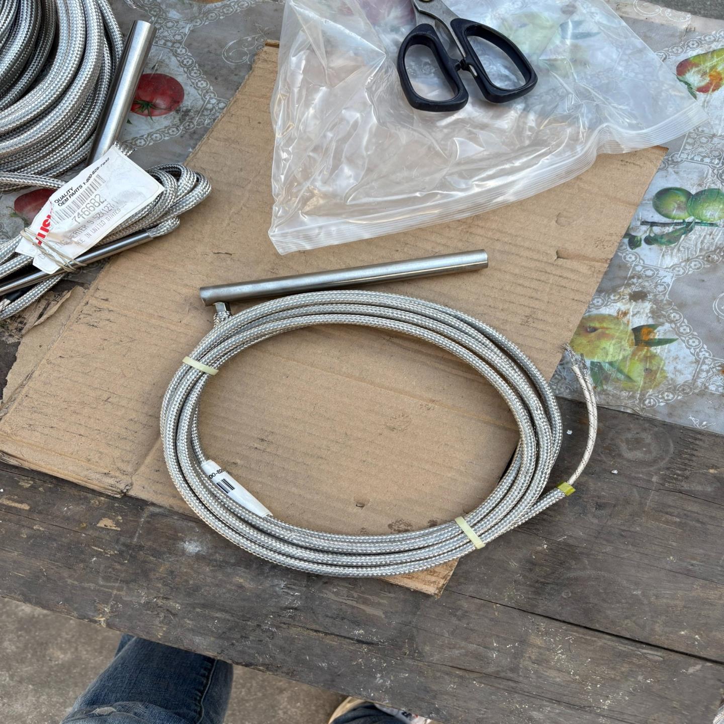 赫斯基加热管726506、400V、1500Ｗ、未使用，~询价