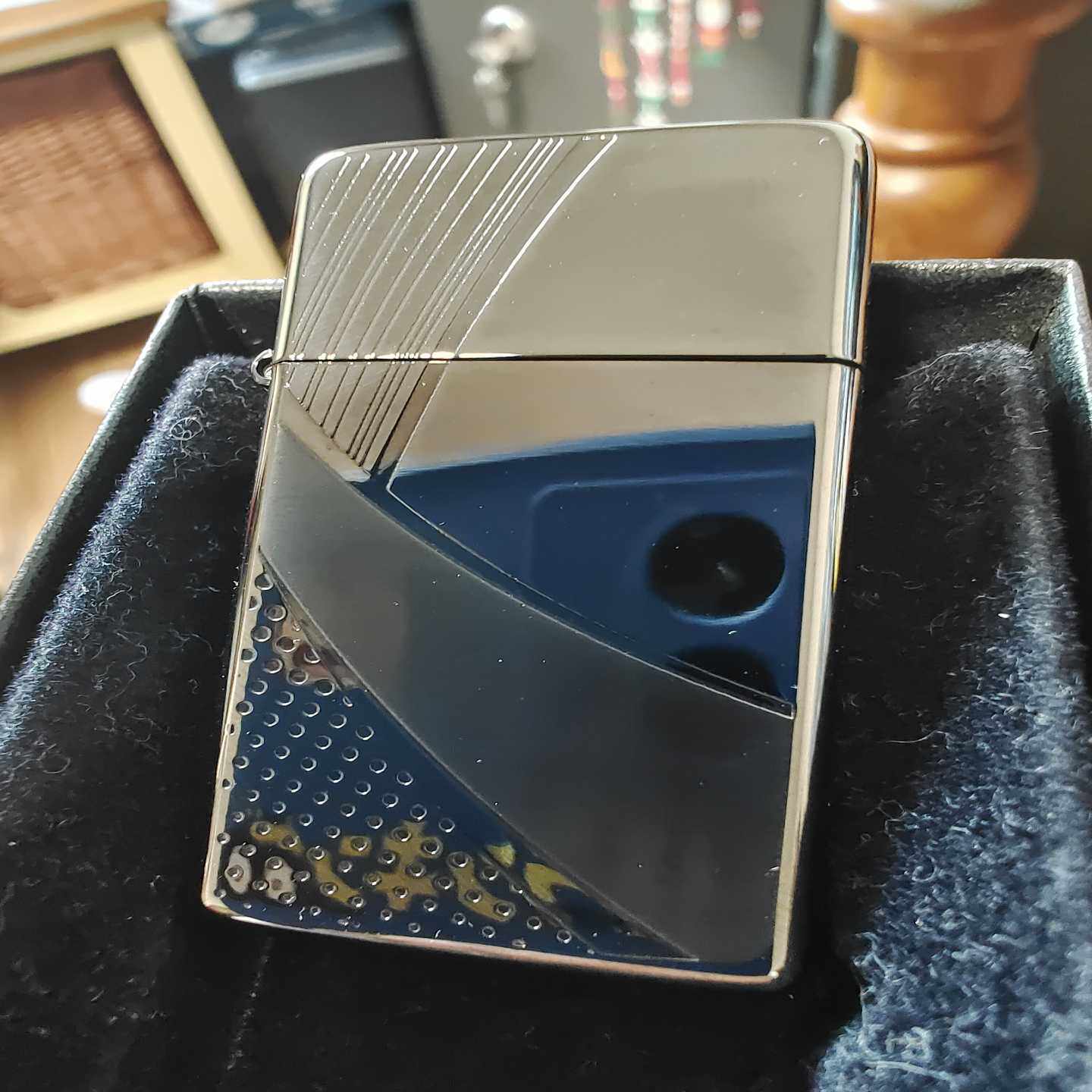 zippo 七星 黑冰纤巧盔甲机，14年手感很不错，懂得入吧【侨