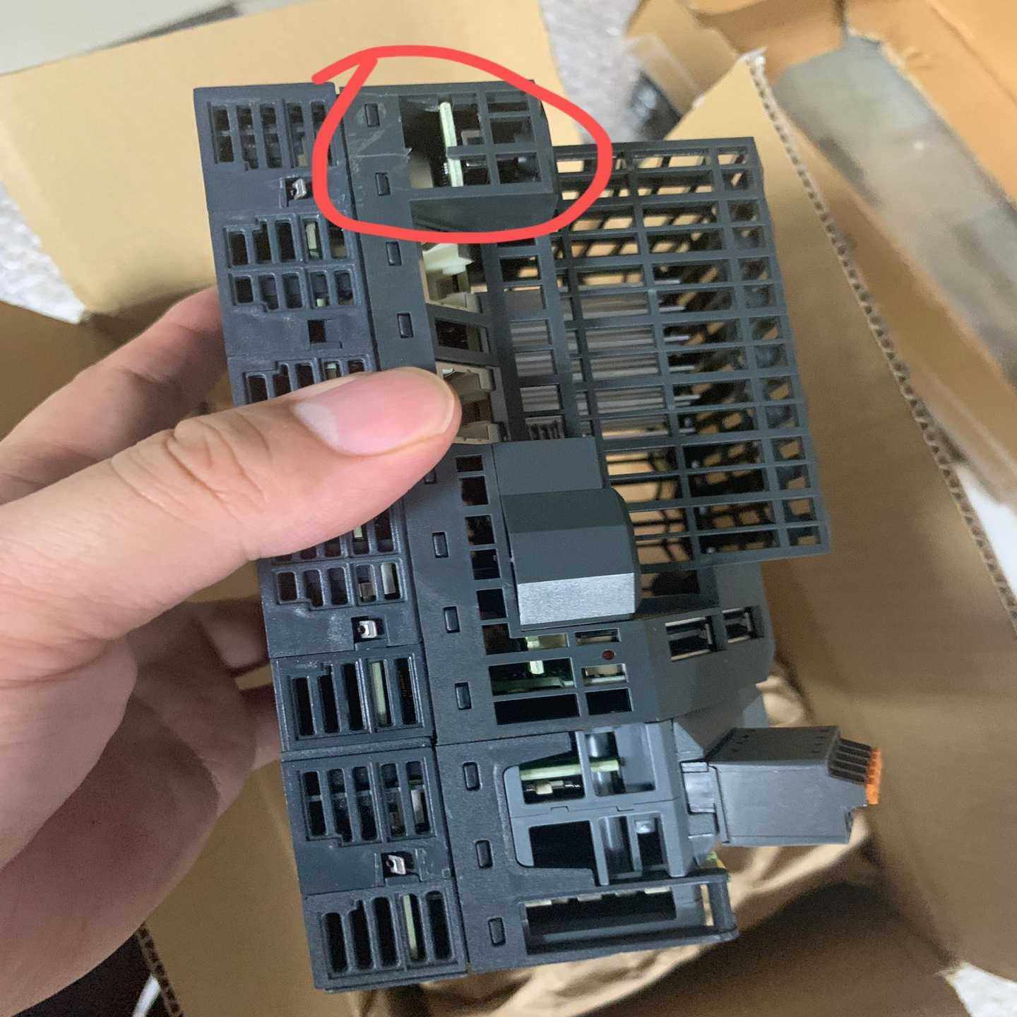 倍加莱X20CP1586 货，买回来发现一处有断裂瑕疵了~询价