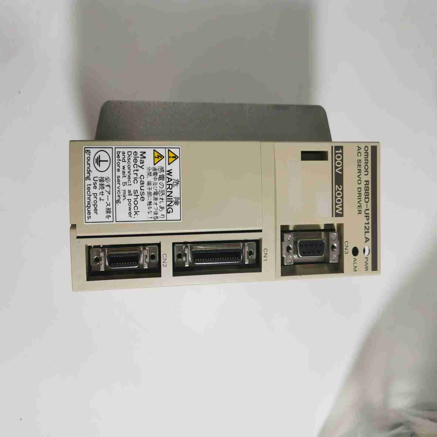 议价-R88D-UA04HA/Rl88D-UA08HA伺服驱动器全新原装欢