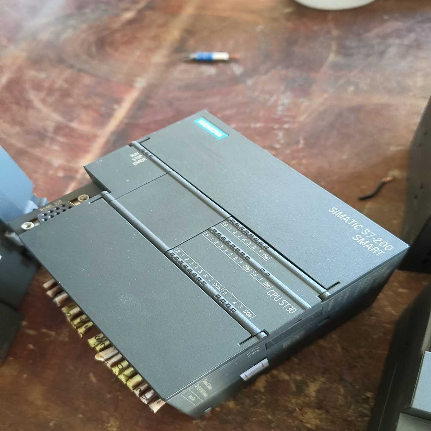 西门子6ES7288-1ST30-0AA0拆机成色漂--议价商品