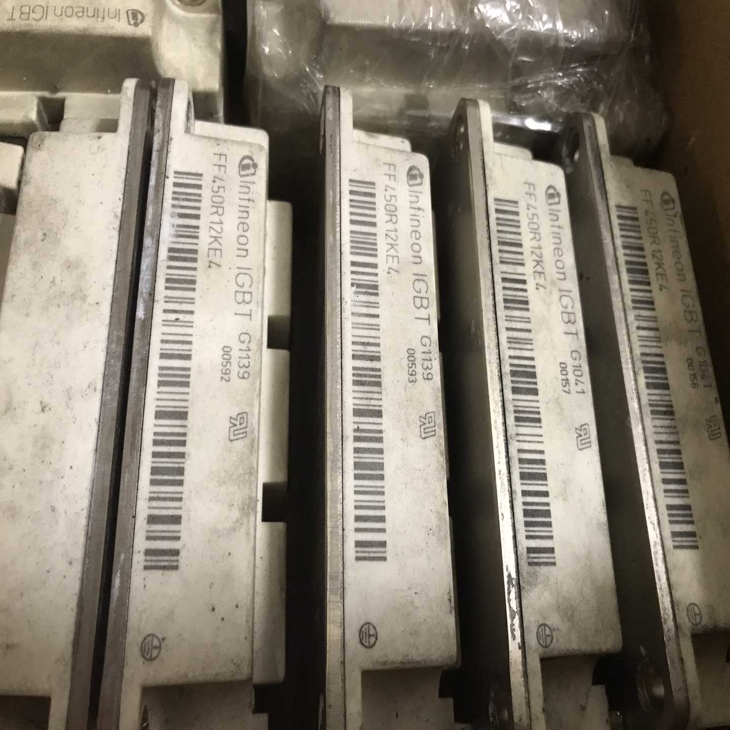 FF450R12KT4 FF450R12KE4【卡奥电子】
