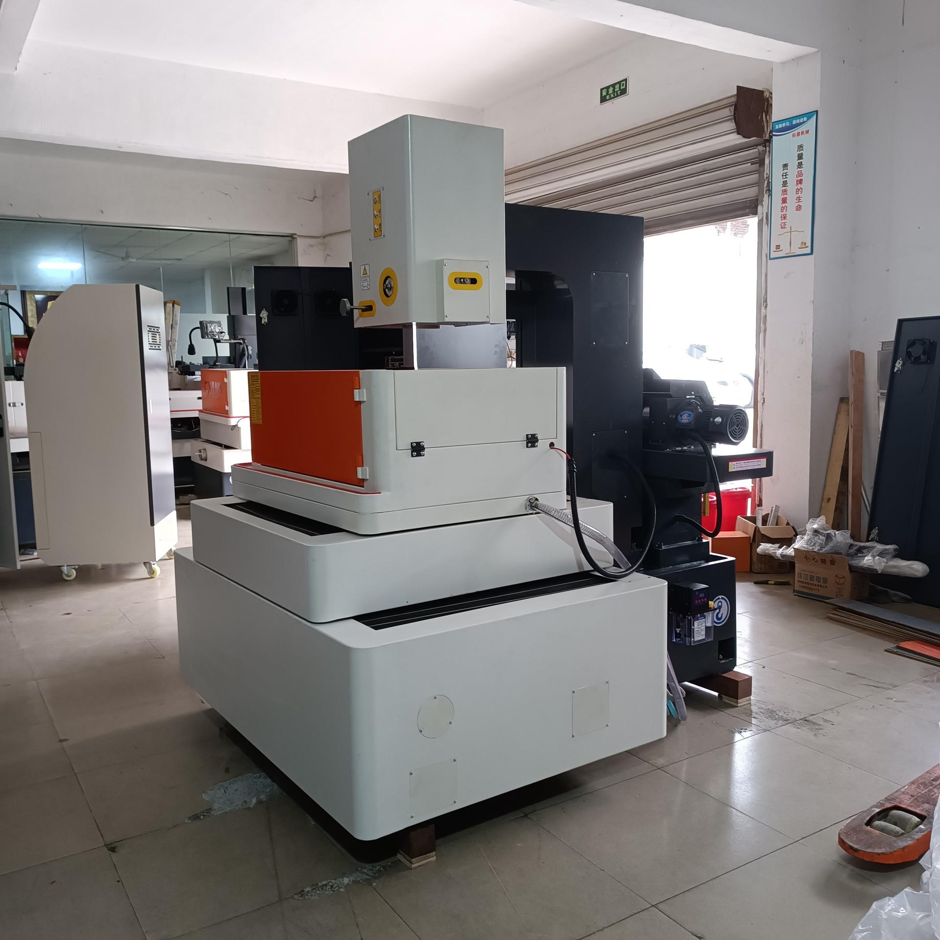 东莞电火花机床货源优惠供应DK7745电火花线切割伺服中走丝线切割