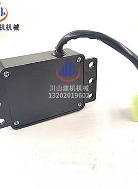 挖掘机斗山大宇150/220/ 215/225/300-5-7雨刮计时器控制器00040