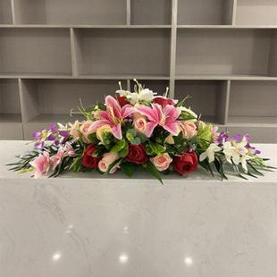 彷真花会议桌花餐桌长版摆花演讲接待台装饰花玫瑰百合花商务假花