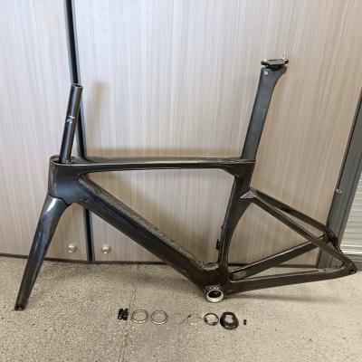 全碳纤维T1000破风公路车架超轻五通T47 桶轴碟刹微滚小石MICROCK