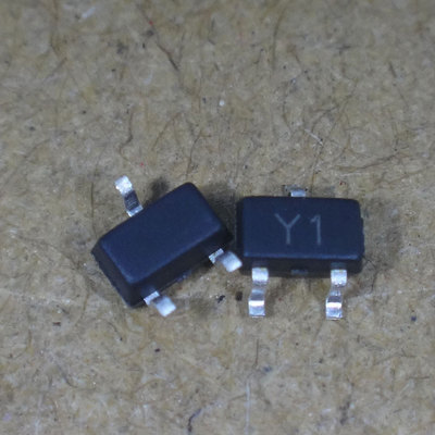 SS8050W 网版印刷Y1 SOT-323 NPN晶体管 贴片三极管 现货直拍(50