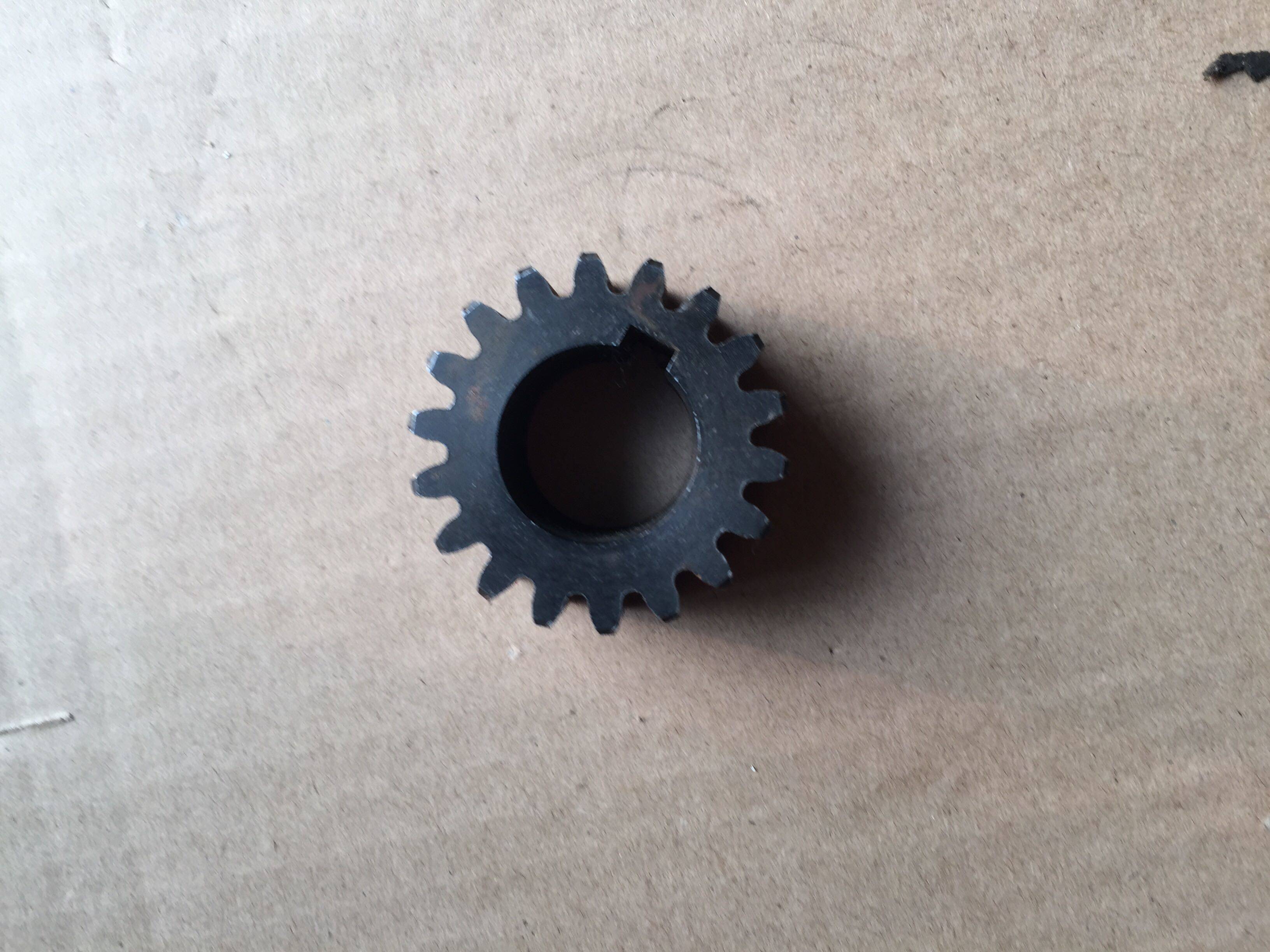 喷气织机配件电子卷取18T18牙内径25mm天一红旗卷曲齿轮内径28mm