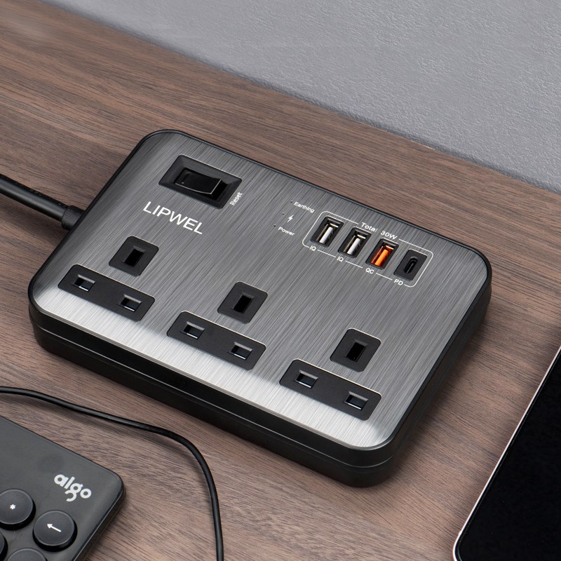 微您智能英标方形插排 桌面多插位插线板港版防雷插座USB充电面板