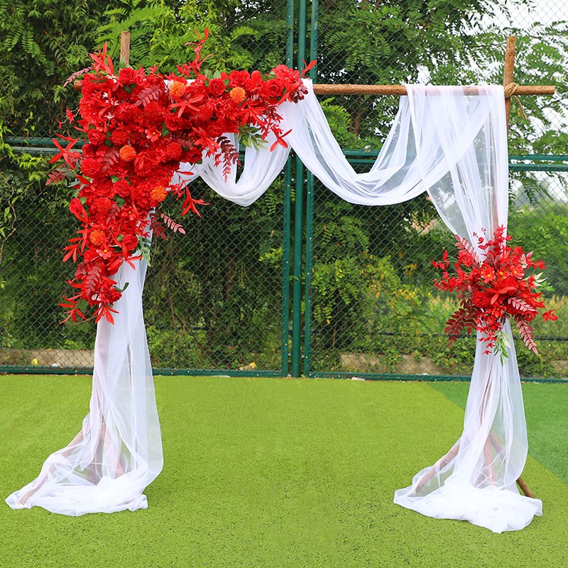 户外草坪婚庆道具森系婚礼木桩门幸福门布置舞台活动背景花艺装饰