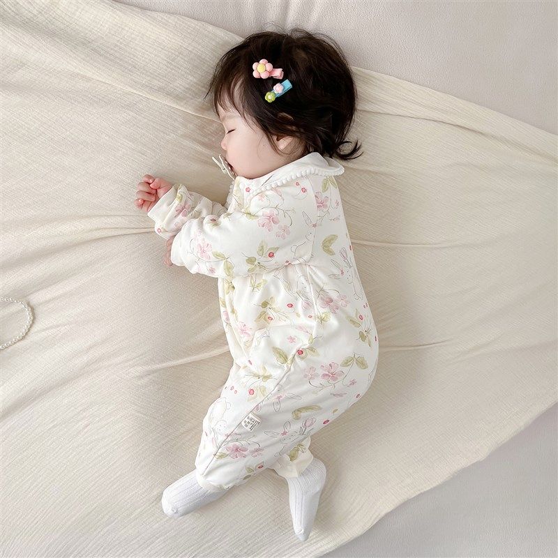 秋冬季婴儿夹棉连体衣女宝宝哈衣爬服加厚纯棉衣棉服可爱外穿冬装