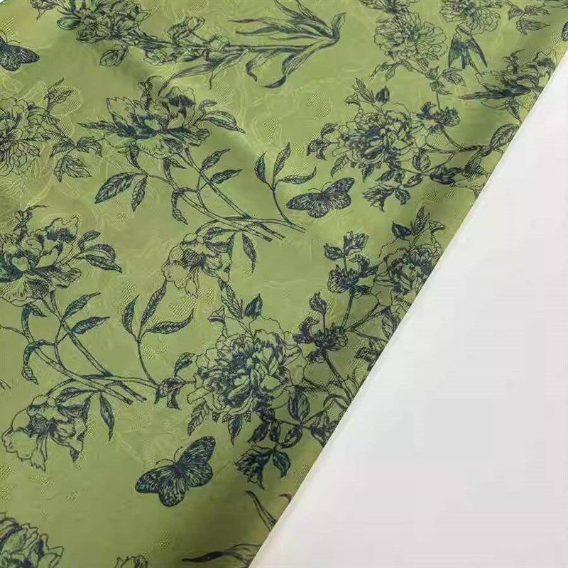 绿色蝶与玫瑰缎面提花仿红云纱双面印花布料新中式布料