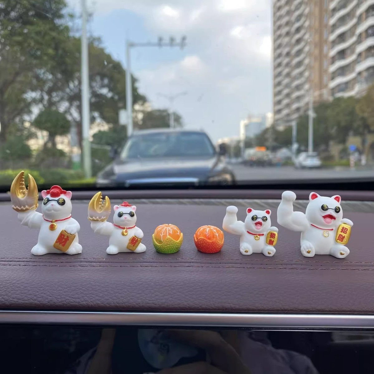 巨有钱招财猫大吉大利摆件创意汽车中控台可爱车载装饰卡通饰品