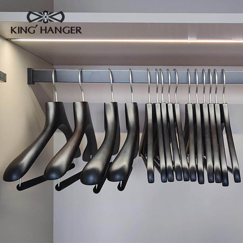 领结金黑色端轻奢实衣木高架高档家用铂睿系列卧室挂衣木质宽肩无