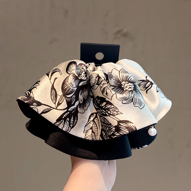 韩版重工裙摆抓夹黑色鲨鱼夹子