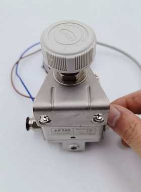 AIRTAC亚德客精密调压阀GPR30008L，带数显压力表--议价商品