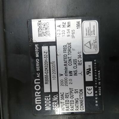 议价R88MG2K020HS2ZOMRON伺服马达成色漂亮保修3个月议价