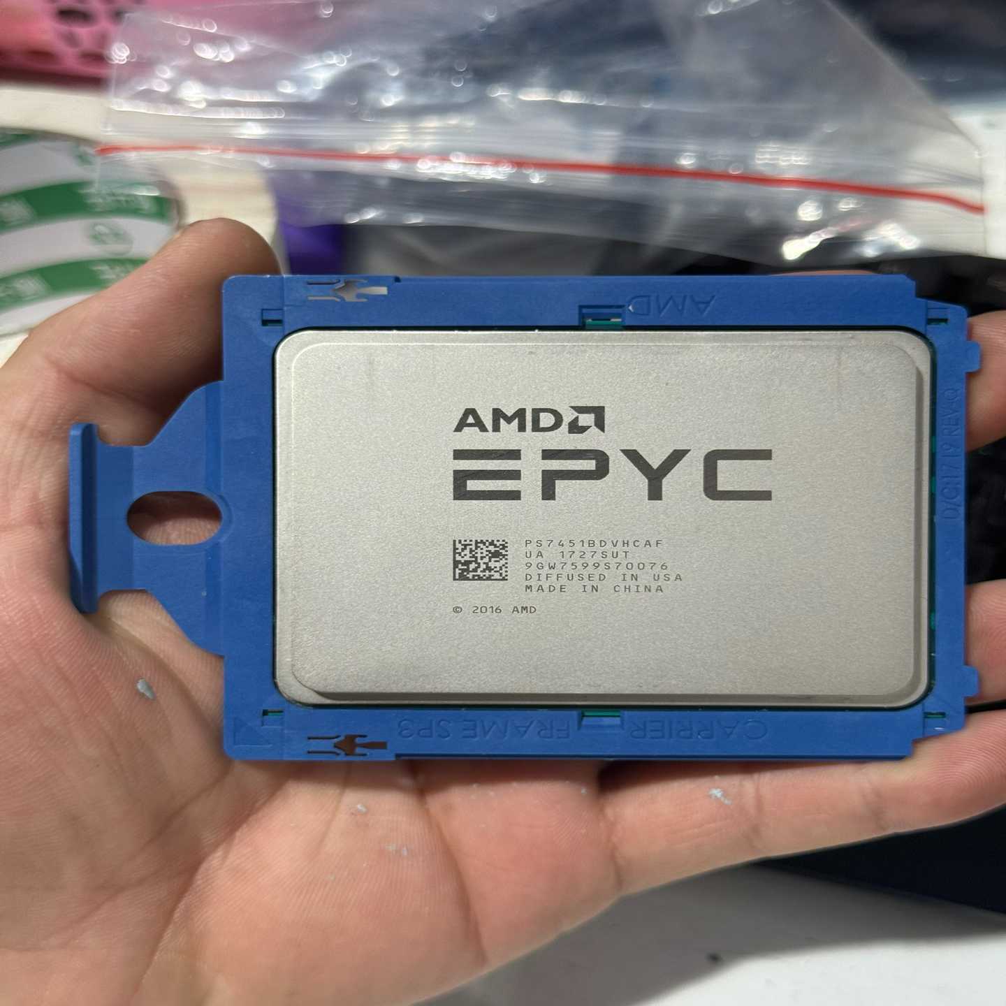 戴尔锁AMDepyc7451，2.3ghz，24核48线--议价商品