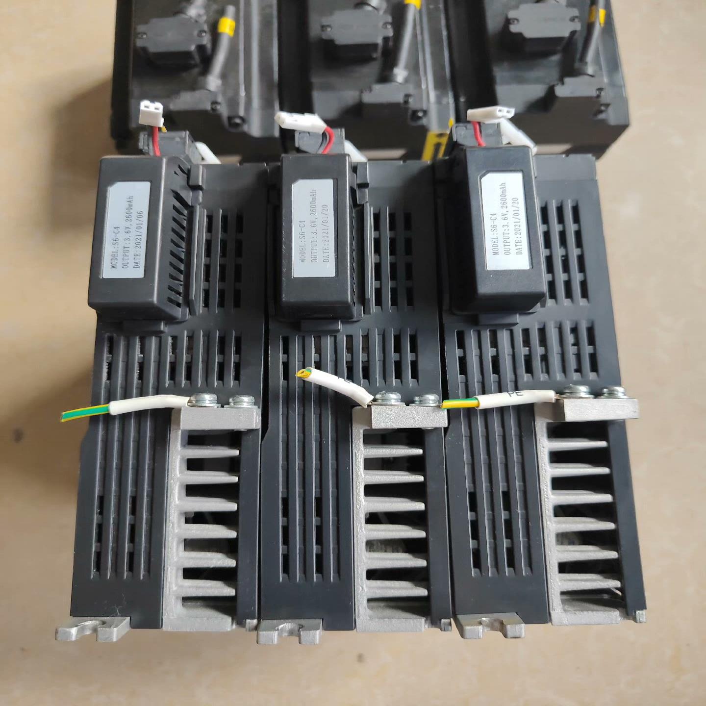 (霸霸电子)汇川伺服驱动器电机一套MS1H4-75B30CB-T331Z