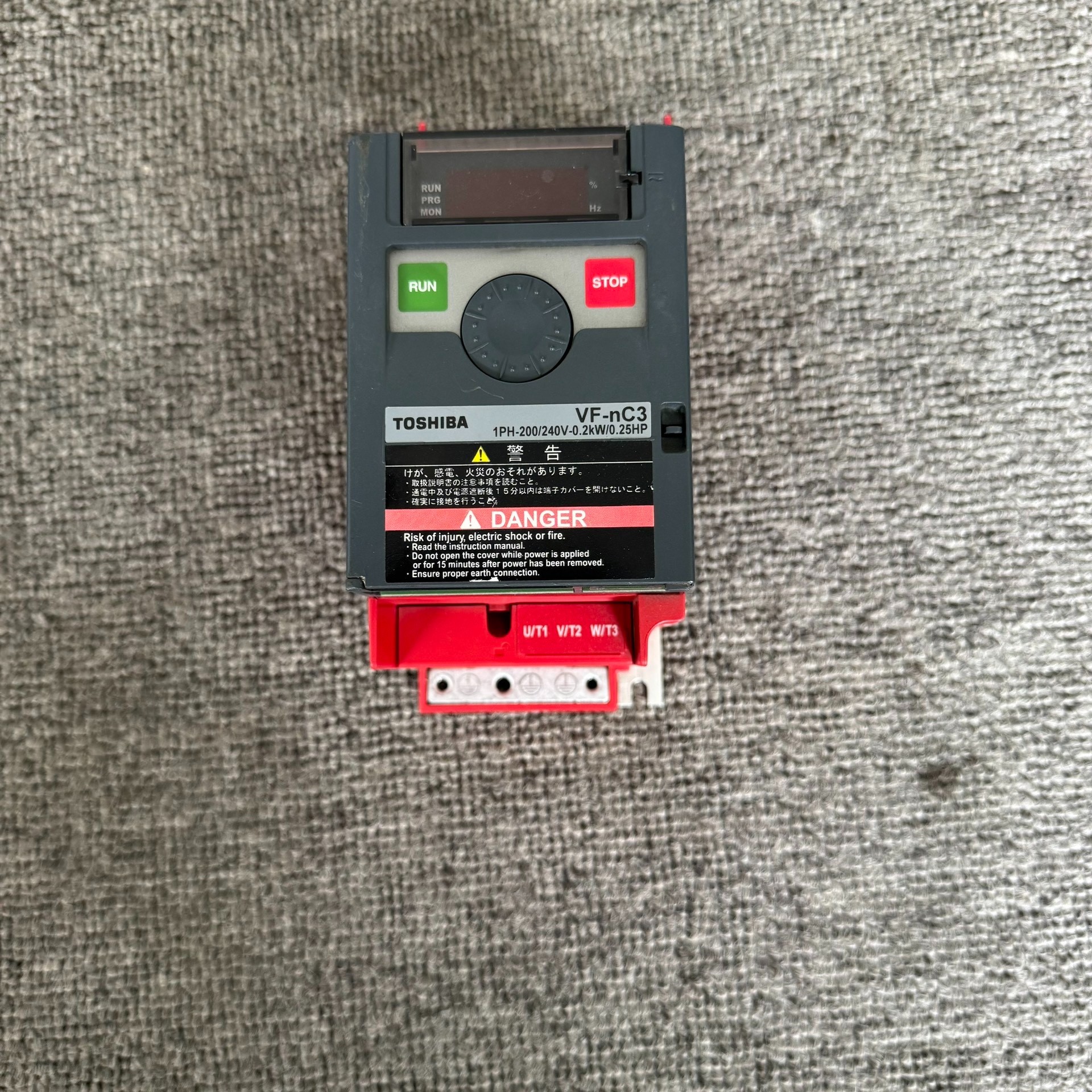 售前询价东芝VF-nC3变频器VFNC3S-2002PL 02K