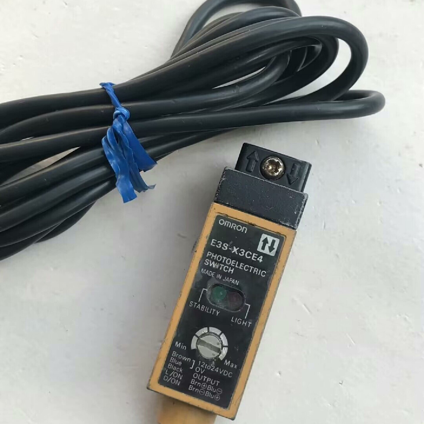 询价-E3SX3CE4光纤放大器1个成色如图