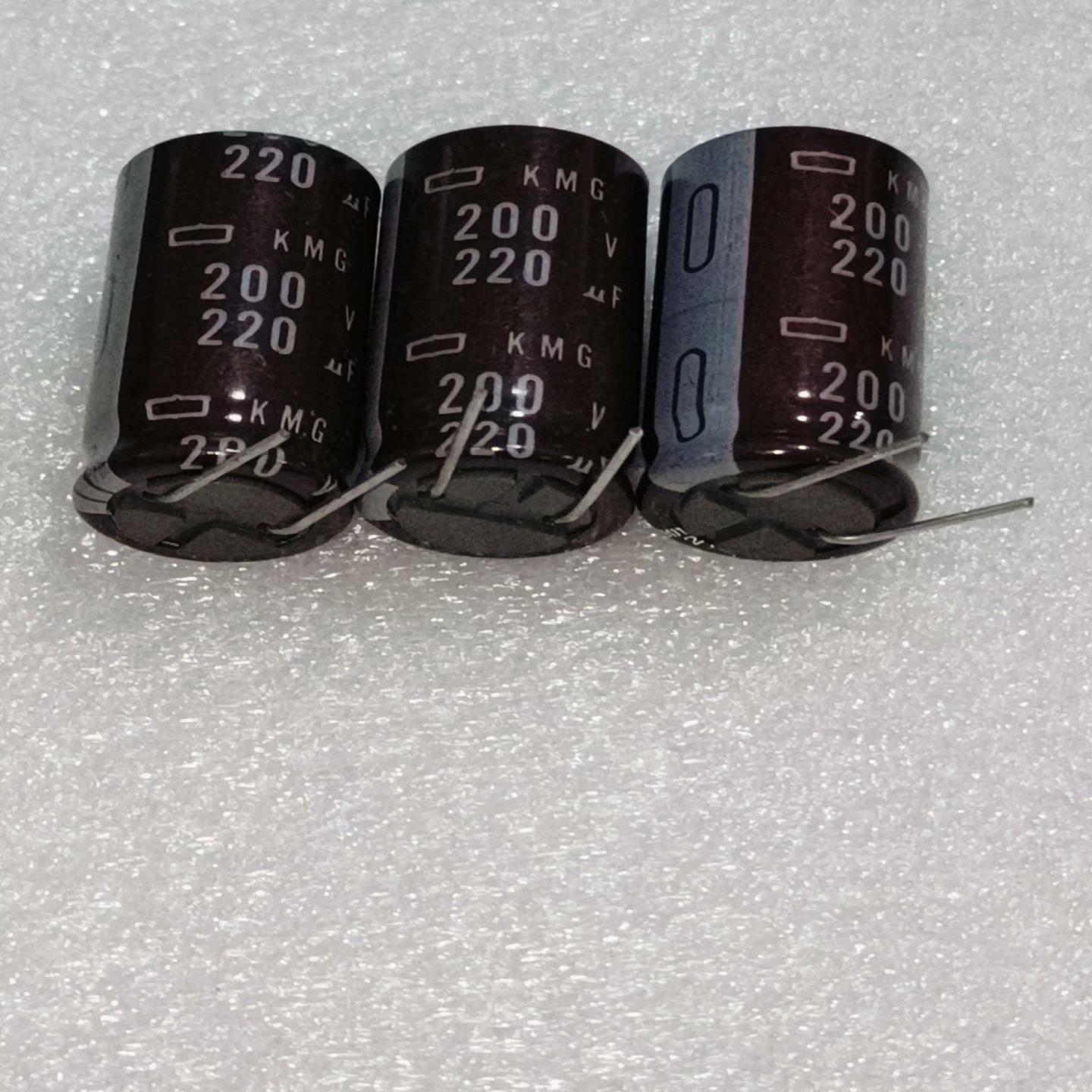 议价议价220uf 220v黑金刚电解电容 220v220uf  1议价