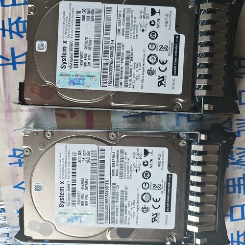 IBM服务器硬盘300G10KSAS6G2.5寸带-议价