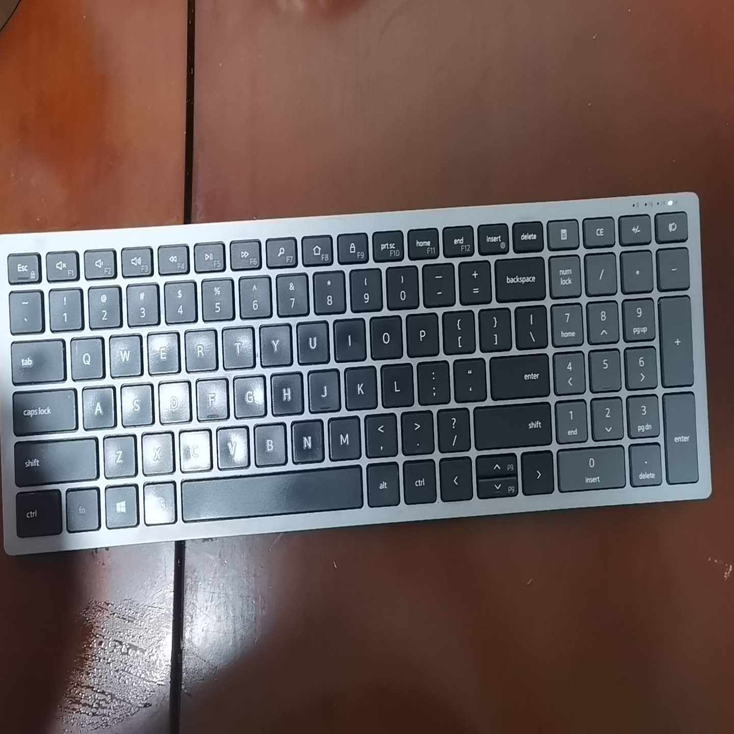 Dell戴尔KB7120Wc无线蓝牙键盘,实物如图,没有接受议价