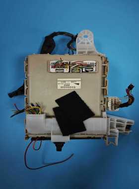 丰田逸致保险盒室内保险盒车身模块，82730-0F240--议价商品