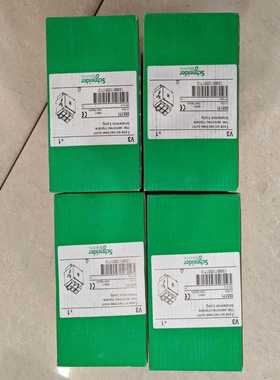 施耐德V3负荷开关，全新原装正品，4个一起卖。型号05517--议价商