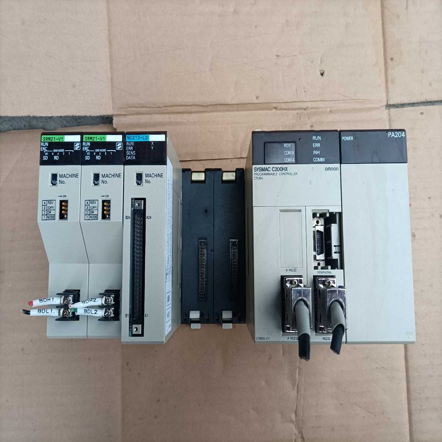 PLC模块，一套，SRM21-V1，NC213-L询价