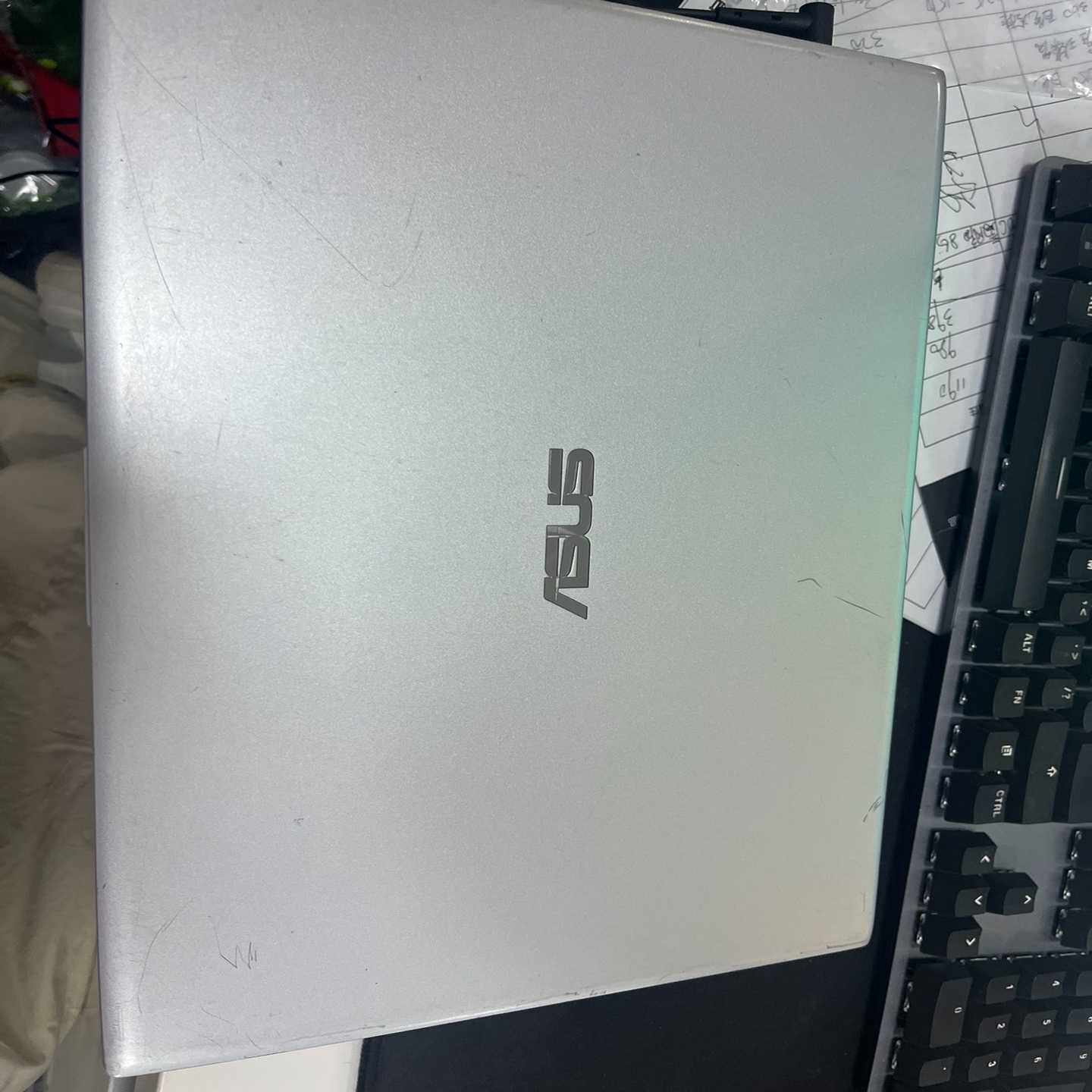 出华硕顽石V4000D14寸银色配置如下:--议价商品