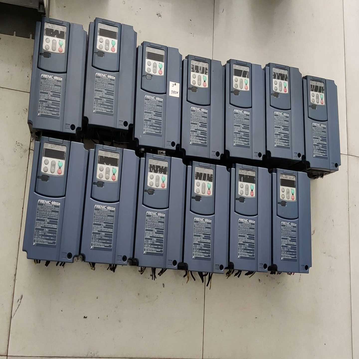 询价富士G1S变频器FRN3.7G1S-4C，3.7KW380